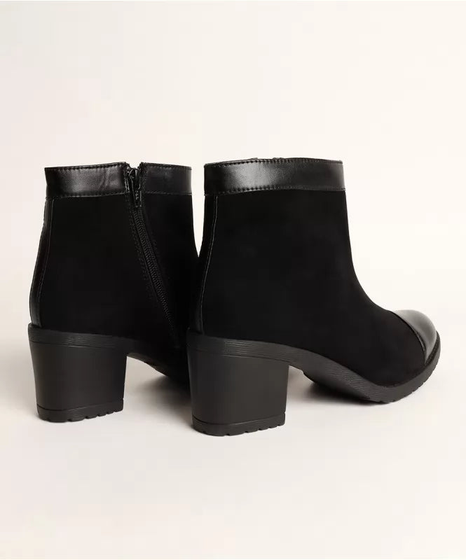 The Soft Shadow Black Boots